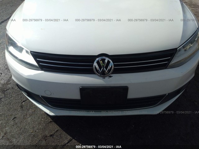 Photo 5 VIN: 3VWGZ7AJ8BM384353 - VOLKSWAGEN JETTA SEDAN 