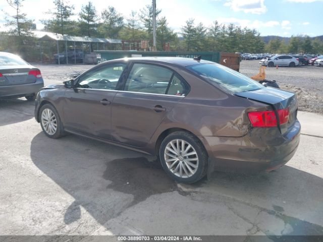 Photo 2 VIN: 3VWGZ7AJXBM397878 - VOLKSWAGEN JETTA 