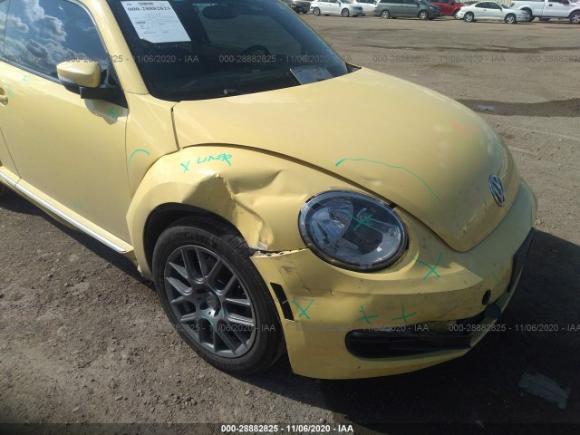 Photo 5 VIN: 3VWH07AT6EM638128 - VOLKSWAGEN BEETLE 