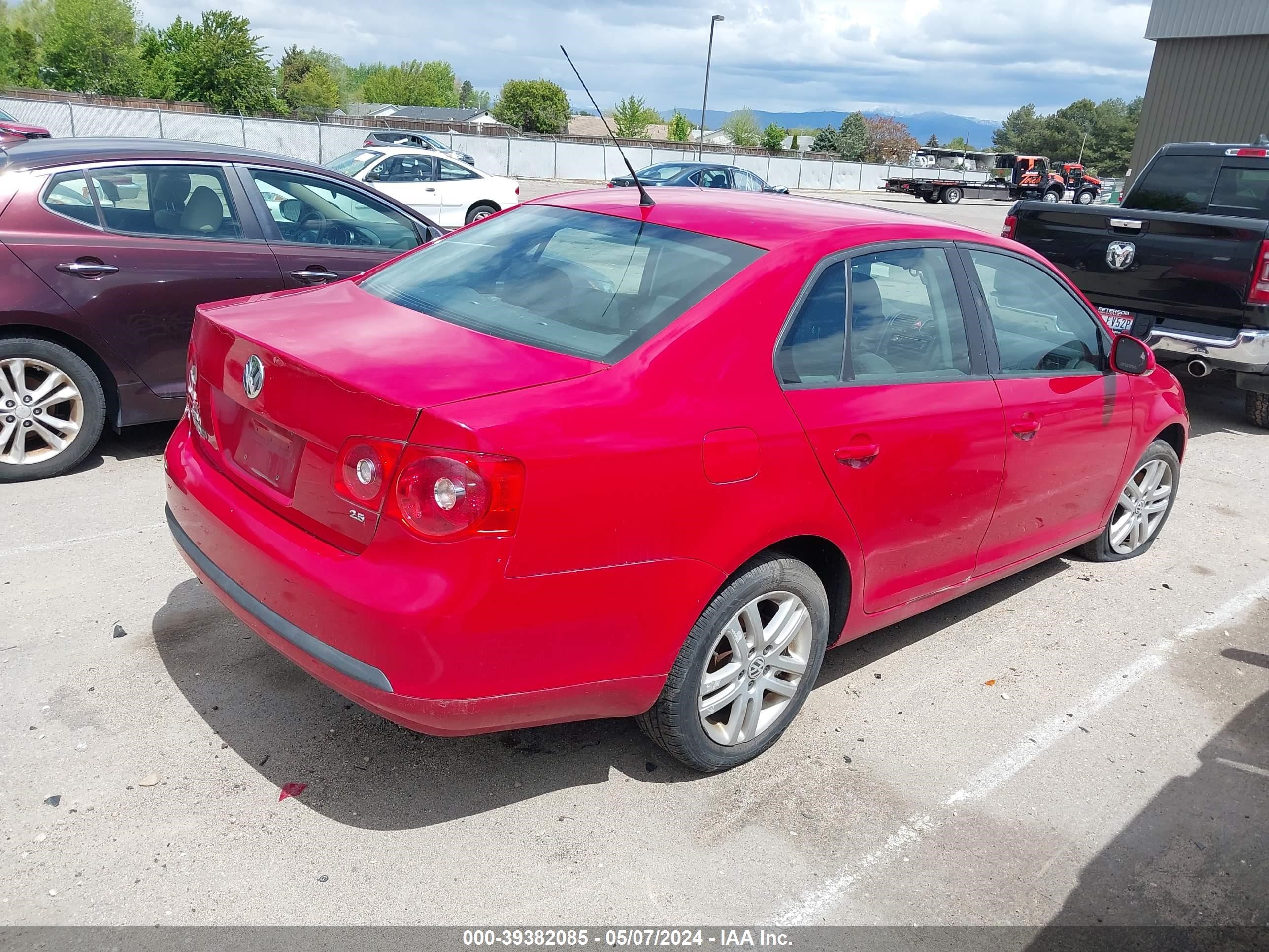 Photo 3 VIN: 3VWHG71KX7M099969 - VOLKSWAGEN JETTA 