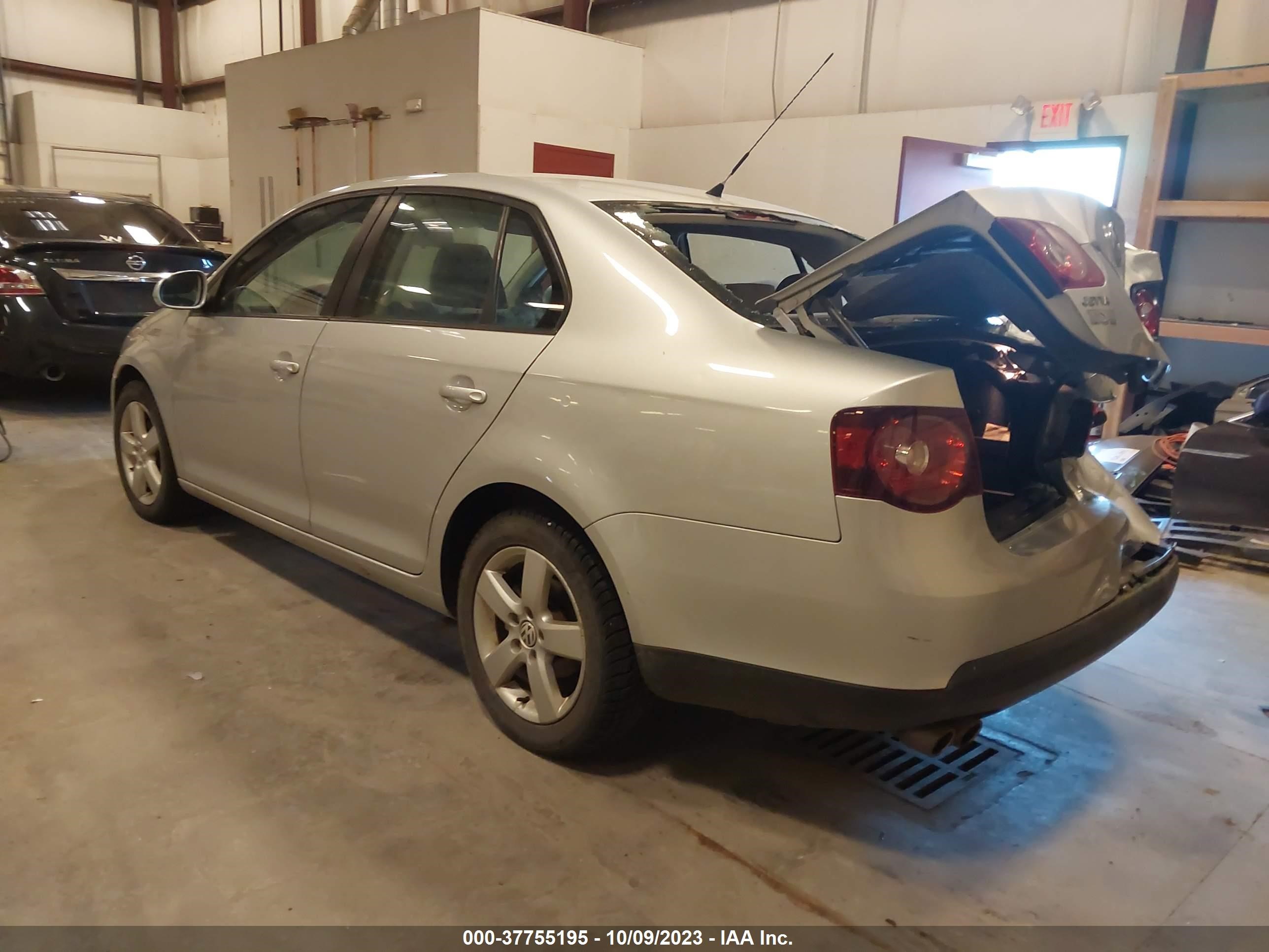 Photo 2 VIN: 3VWHM71K19M079492 - VOLKSWAGEN JETTA 