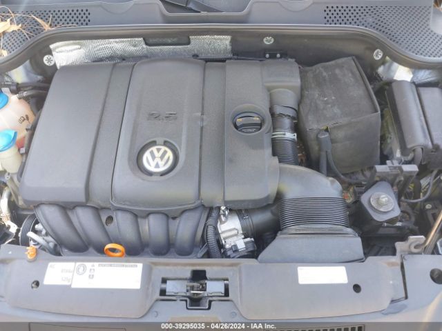 Photo 9 VIN: 3VWHP7AT4CM625497 - VOLKSWAGEN BEETLE 