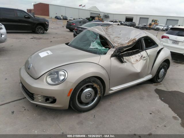 Photo 1 VIN: 3VWHX7AT6CM637439 - VOLKSWAGEN BEETLE 