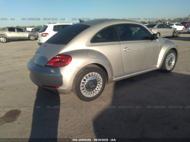 Photo 3 VIN: 3VWJ07AT2EM665991 - VOLKSWAGEN BEETLE COUPE 