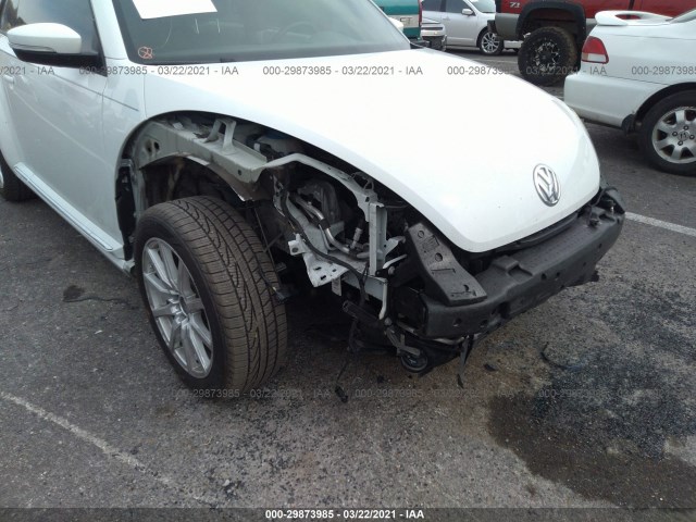 Photo 5 VIN: 3VWJ07AT8EM653330 - VOLKSWAGEN BEETLE COUPE 