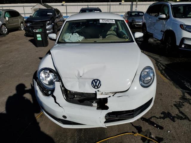 Photo 4 VIN: 3VWJ17AT0GM604526 - VOLKSWAGEN BEETLE 