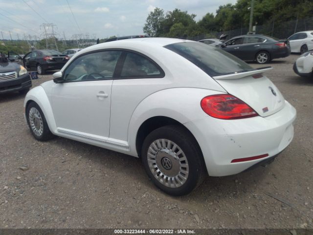 Photo 2 VIN: 3VWJ17AT0GM617230 - VOLKSWAGEN BEETLE COUPE 