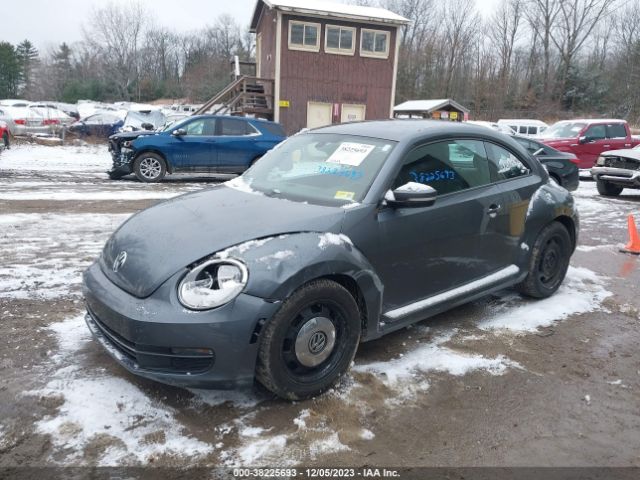 Photo 1 VIN: 3VWJ17AT1GM633954 - VOLKSWAGEN BEETLE 