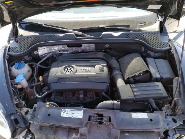 Photo 6 VIN: 3VWJ17AT2GM600669 - VOLKSWAGEN BEETLE SE 