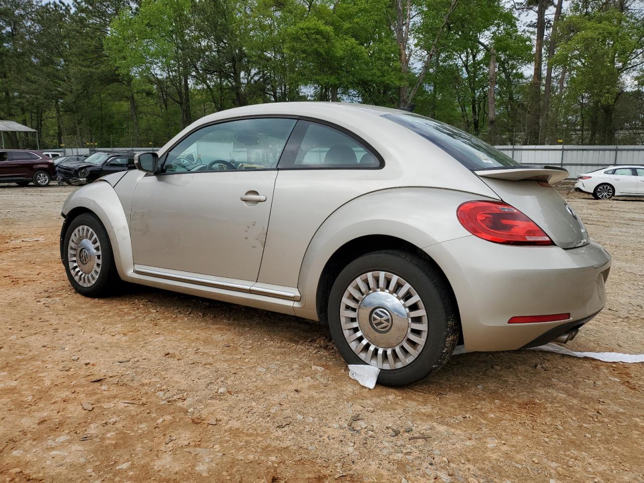 Photo 1 VIN: 3VWJ17AT2GM604351 - VOLKSWAGEN BEETLE 