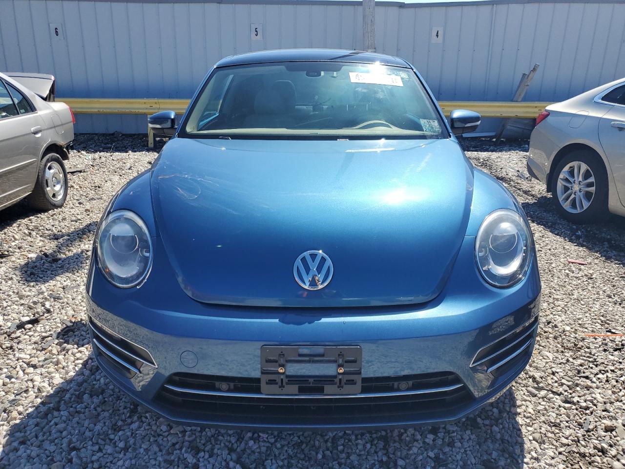 Photo 4 VIN: 3VWJ17AT2HM630577 - VOLKSWAGEN BEETLE 