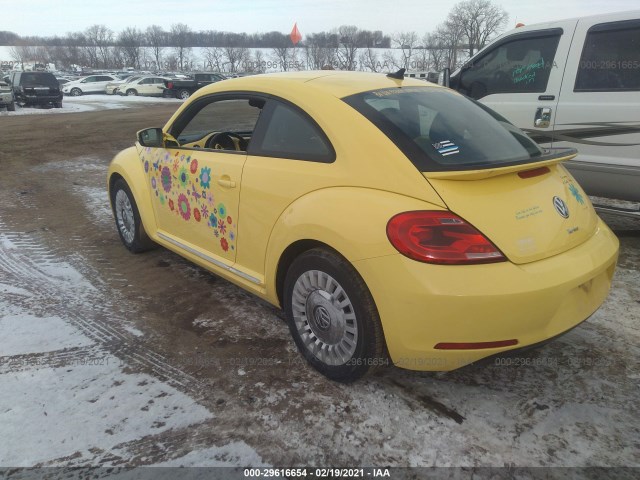 Photo 2 VIN: 3VWJ17AT3GM602611 - VOLKSWAGEN BEETLE 