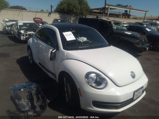 Photo 0 VIN: 3VWJ17AT3GM635933 - VOLKSWAGEN BEETLE COUPE 