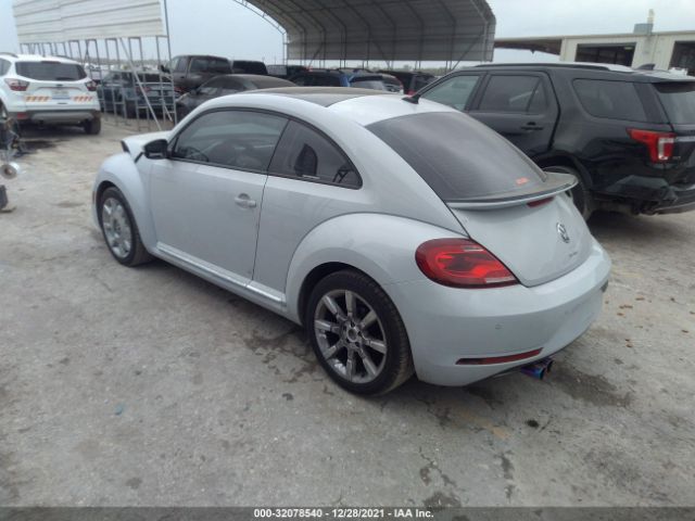 Photo 2 VIN: 3VWJ17AT4HM610752 - VOLKSWAGEN BEETLE 