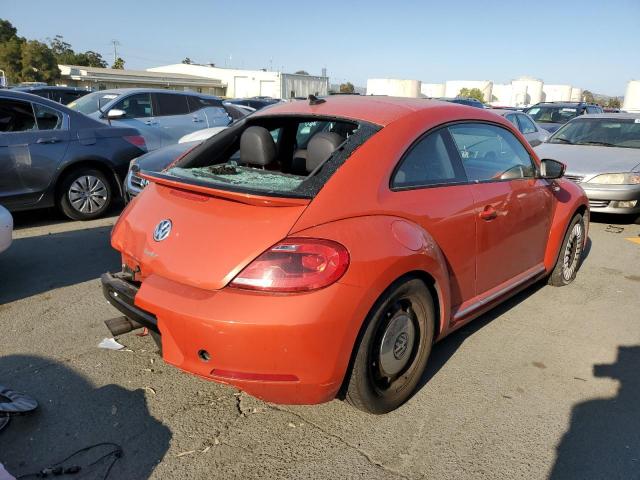 Photo 2 VIN: 3VWJ17AT6GM635067 - VOLKSWAGEN BEETLE SE 