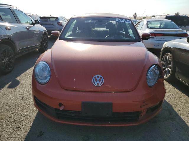 Photo 4 VIN: 3VWJ17AT6GM635067 - VOLKSWAGEN BEETLE SE 