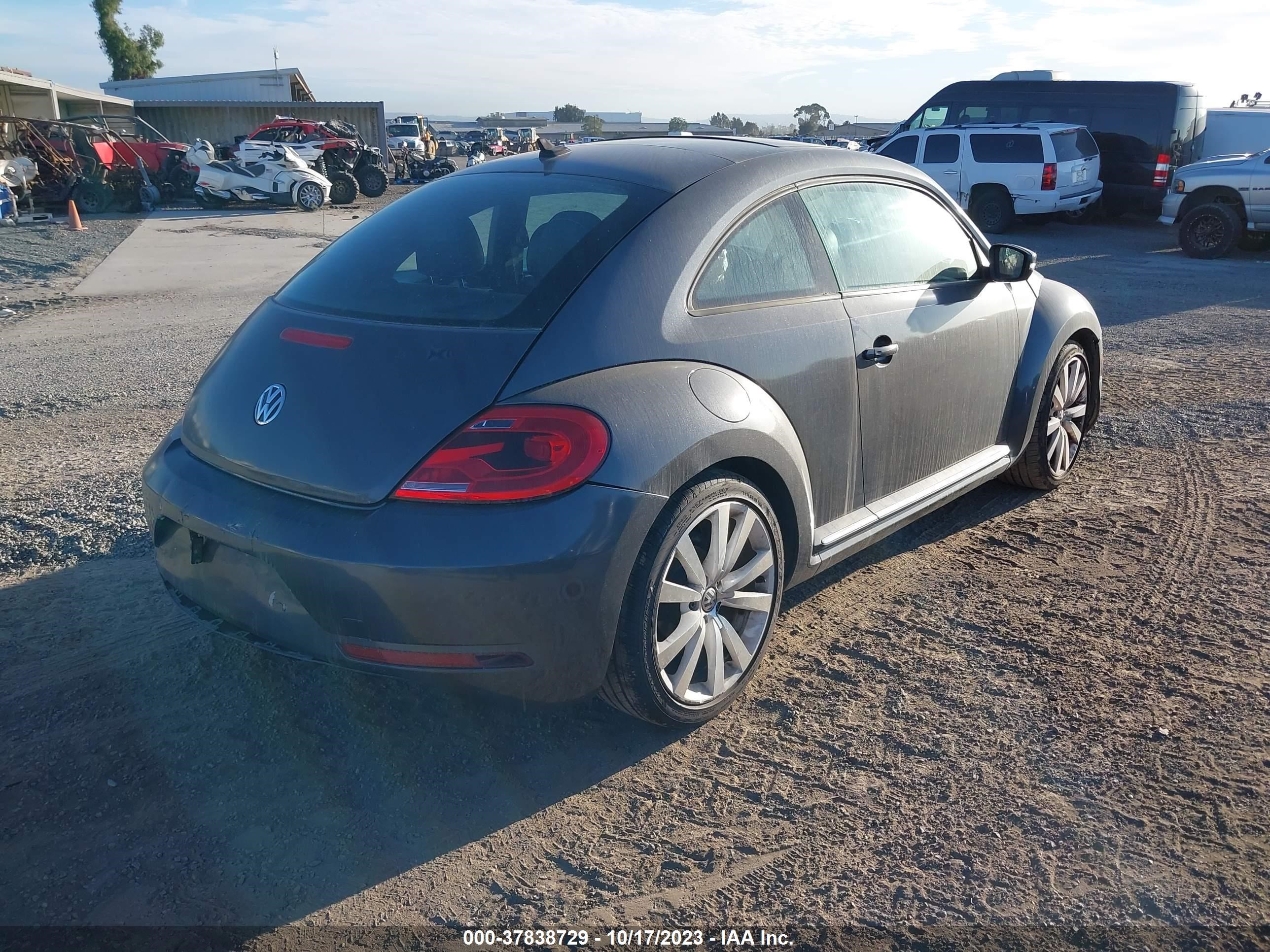 Photo 3 VIN: 3VWJ17AT7EM650030 - VOLKSWAGEN BEETLE COUPE 