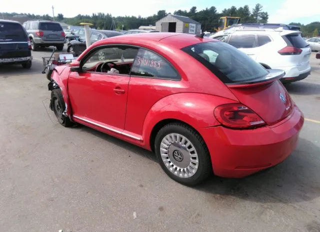 Photo 2 VIN: 3VWJ17AT7GM635272 - VOLKSWAGEN BEETLE 