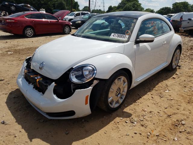 Photo 1 VIN: 3VWJ17AT8GM633031 - VOLKSWAGEN BEETLE SE 