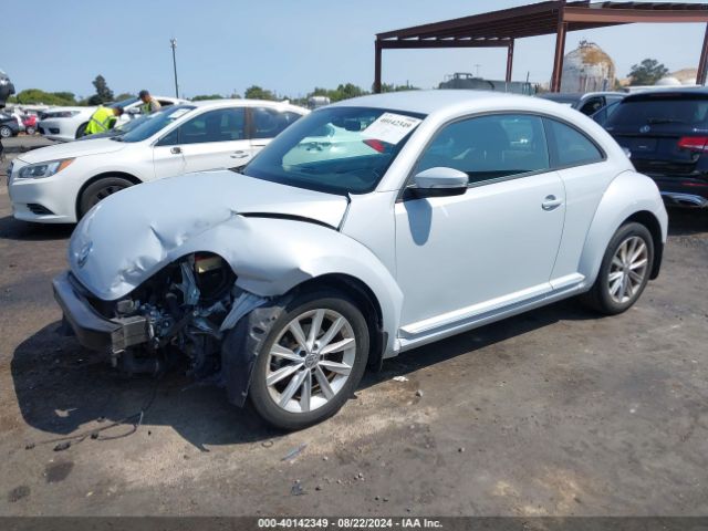 Photo 1 VIN: 3VWJ17AT8HM610446 - VOLKSWAGEN BEETLE 