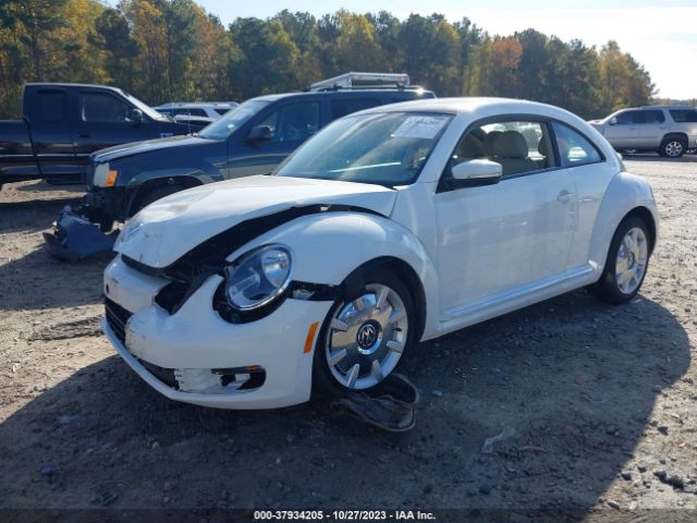 Photo 1 VIN: 3VWJ17AT9GM606680 - VOLKSWAGEN BEETLE COUPE 