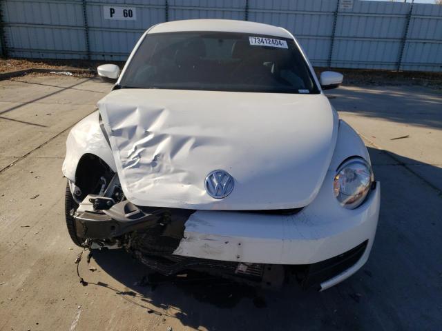 Photo 4 VIN: 3VWJ17ATXEM663189 - VOLKSWAGEN BEETLE 