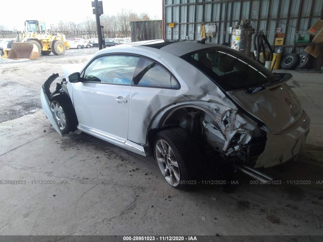 Photo 2 VIN: 3VWJ17ATXGM607644 - VOLKSWAGEN BEETLE COUPE 