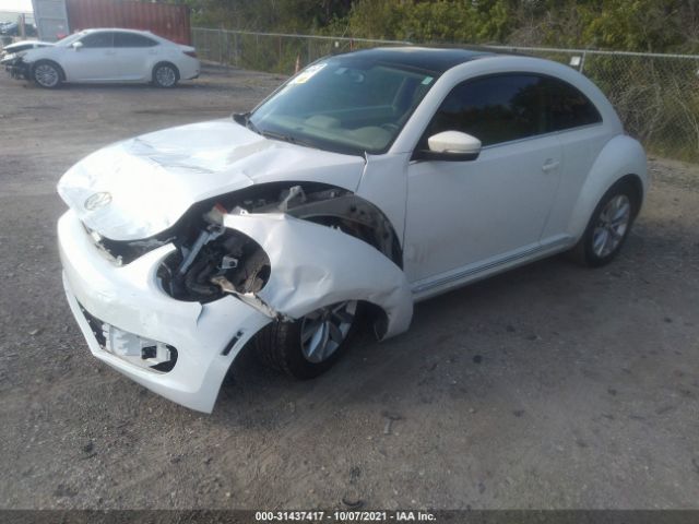 Photo 1 VIN: 3VWJA7AT6FM625122 - VOLKSWAGEN BEETLE COUPE 