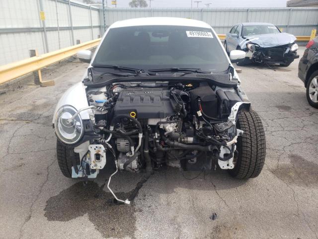 Photo 4 VIN: 3VWJA7AT9FM621632 - VOLKSWAGEN BEETLE TDI 