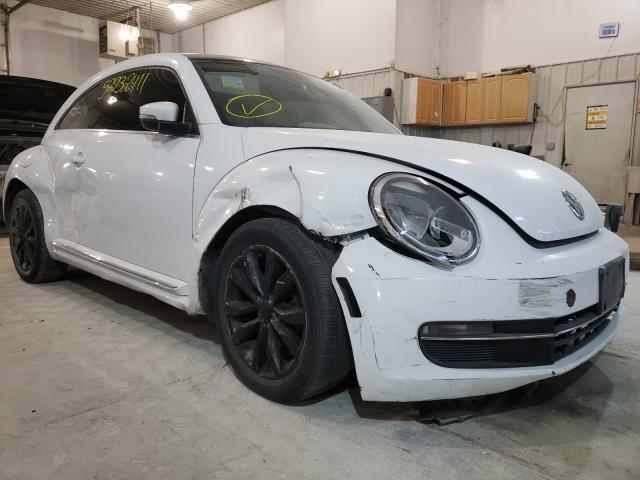 Photo 8 VIN: 3VWJA7ATXFM621638 - VOLKSWAGEN BEETLE TDI 