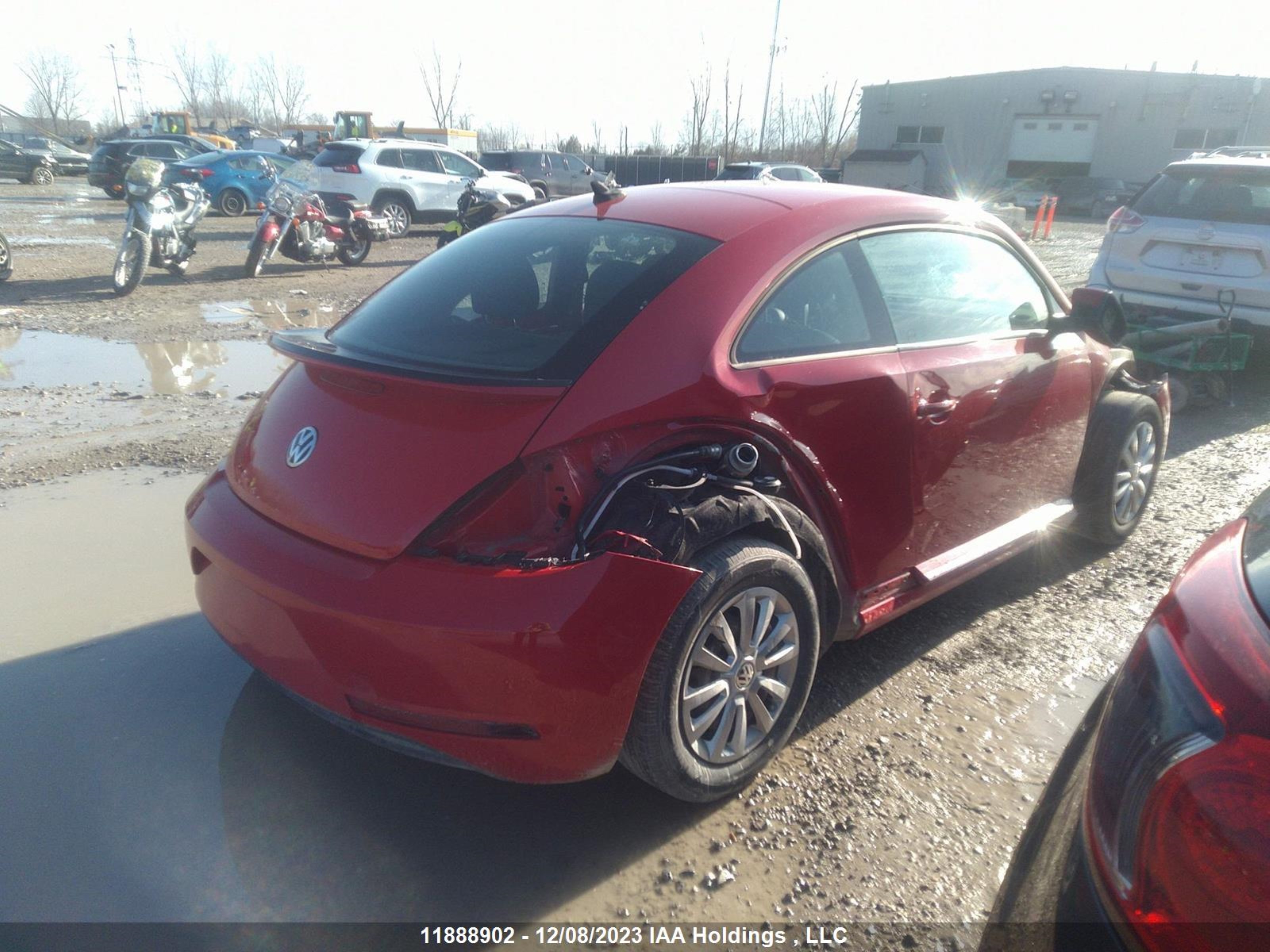 Photo 3 VIN: 3VWJD7AT0JM728701 - VOLKSWAGEN BEETLE 