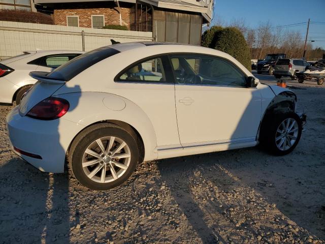 Photo 2 VIN: 3VWJD7AT2KM720701 - VOLKSWAGEN BEETLE SE 