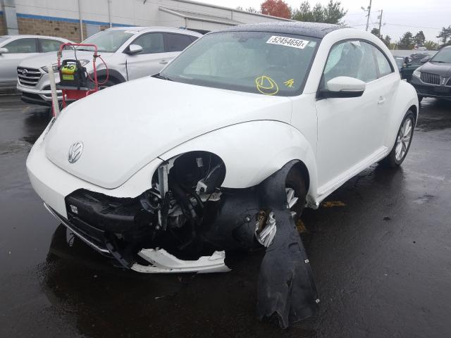 Photo 1 VIN: 3VWJD7AT3KM717984 - VOLKSWAGEN BEETLE SE 