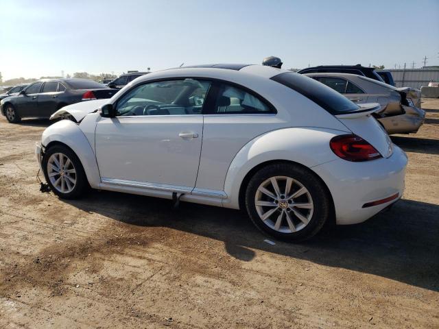 Photo 1 VIN: 3VWJD7AT5JM725678 - VOLKSWAGEN BEETLE SE 