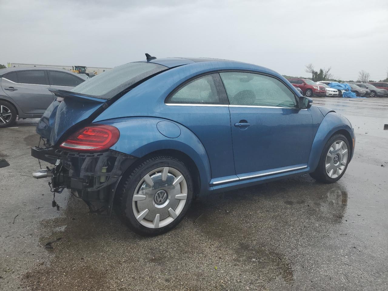 Photo 2 VIN: 3VWJD7AT7KM711217 - VOLKSWAGEN BEETLE 