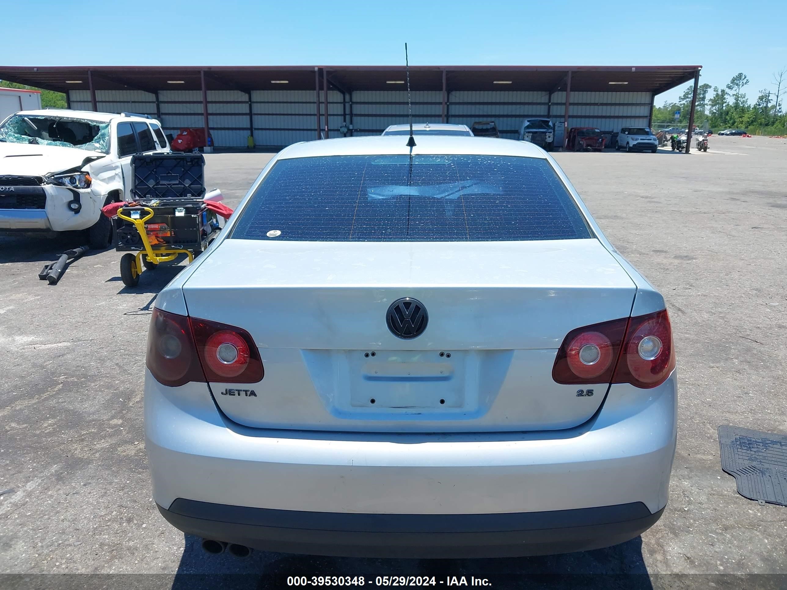 Photo 15 VIN: 3VWJM71K08M090970 - VOLKSWAGEN JETTA 