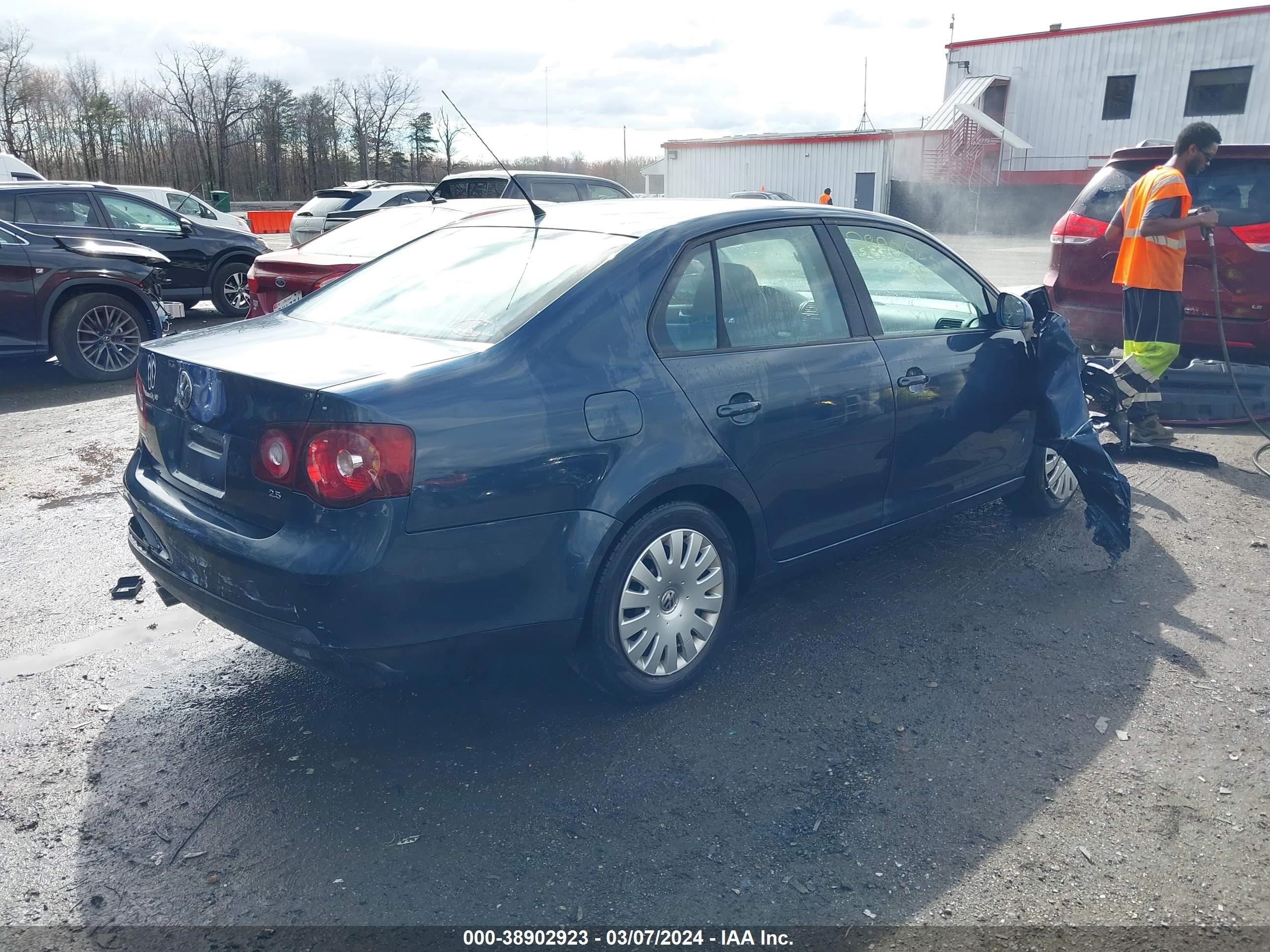 Photo 3 VIN: 3VWJM71K08M113227 - VOLKSWAGEN JETTA 