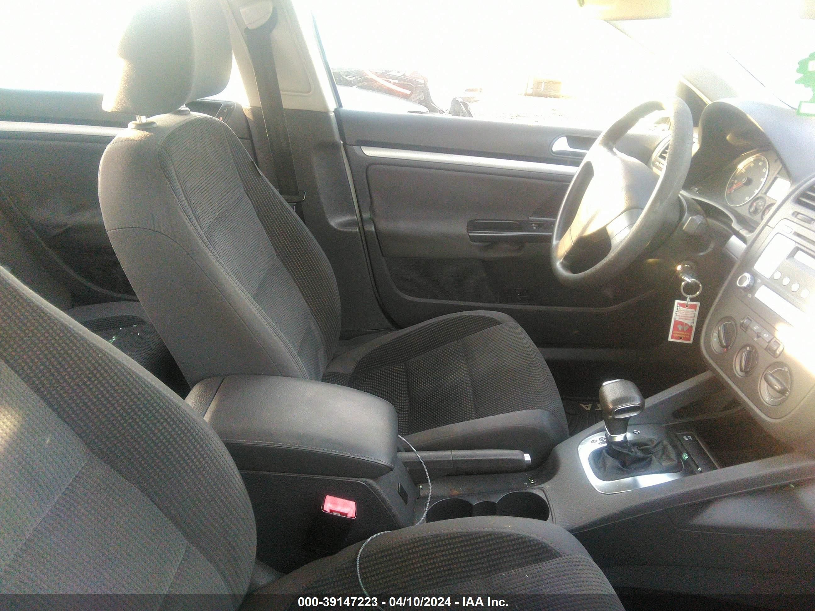 Photo 4 VIN: 3VWJM71K59M168225 - VOLKSWAGEN JETTA 