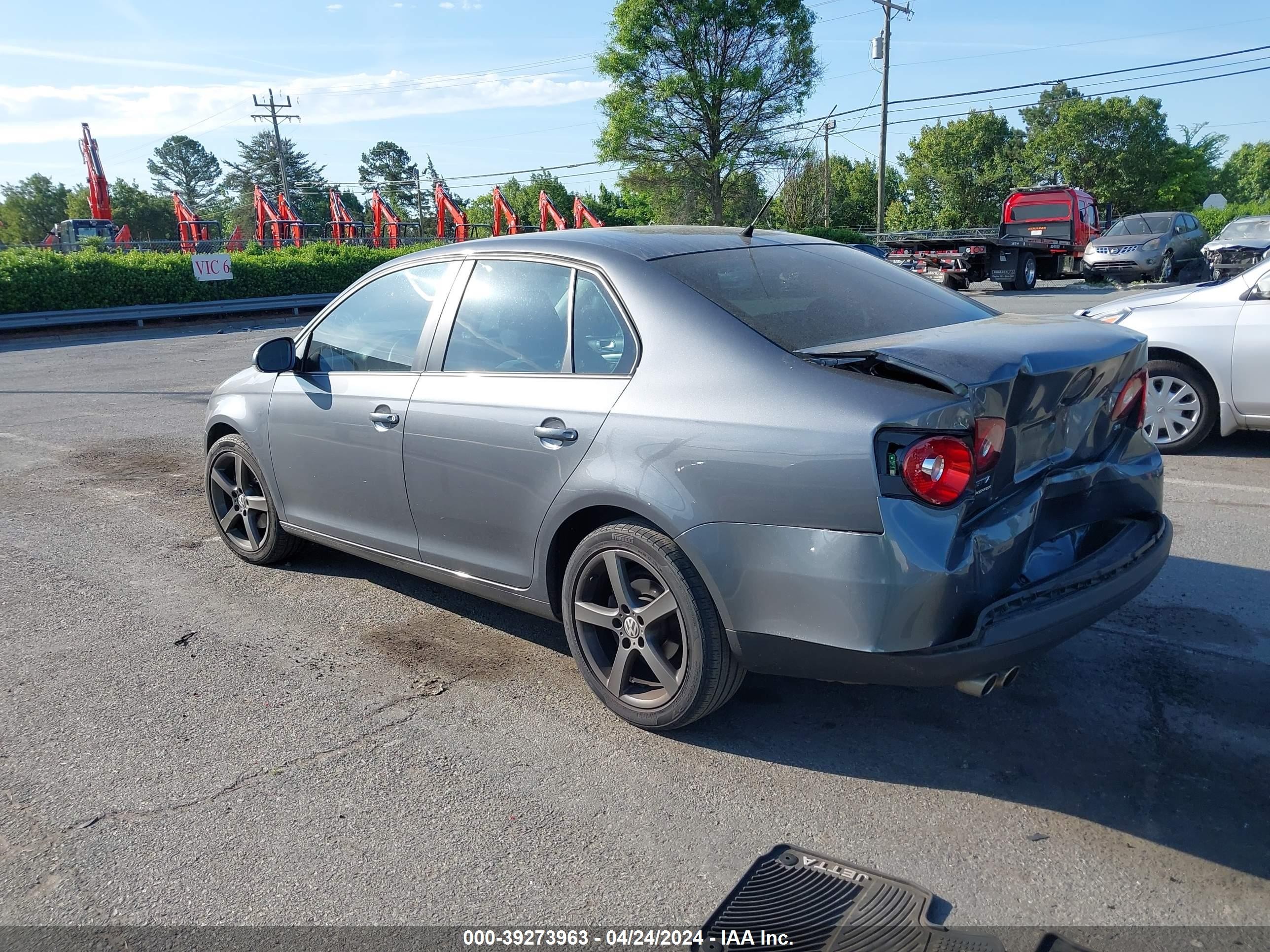 Photo 2 VIN: 3VWJM71K79M078381 - VOLKSWAGEN JETTA 