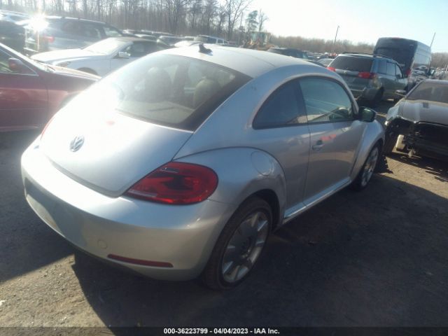 Photo 3 VIN: 3VWJP7AT0CM603661 - VOLKSWAGEN BEETLE 