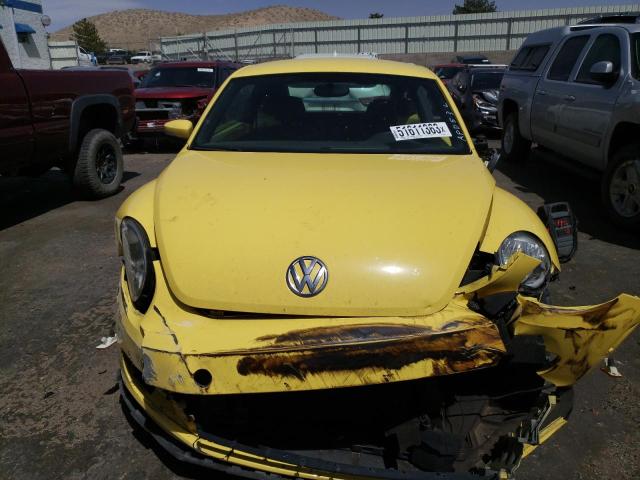 Photo 4 VIN: 3VWJP7AT2CM665563 - VOLKSWAGEN BEETLE 