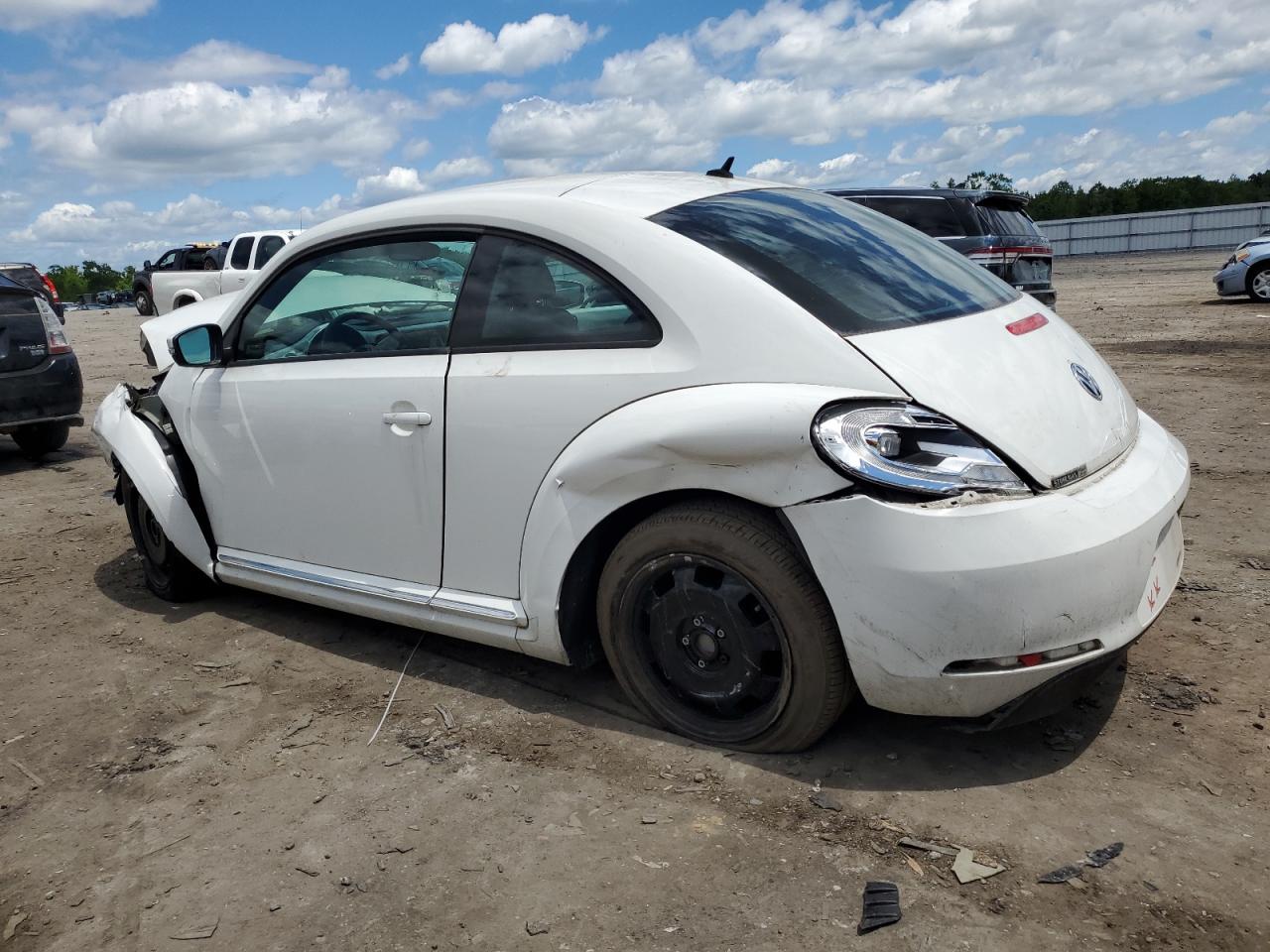 Photo 1 VIN: 3VWJP7AT3DM604479 - VOLKSWAGEN BEETLE 