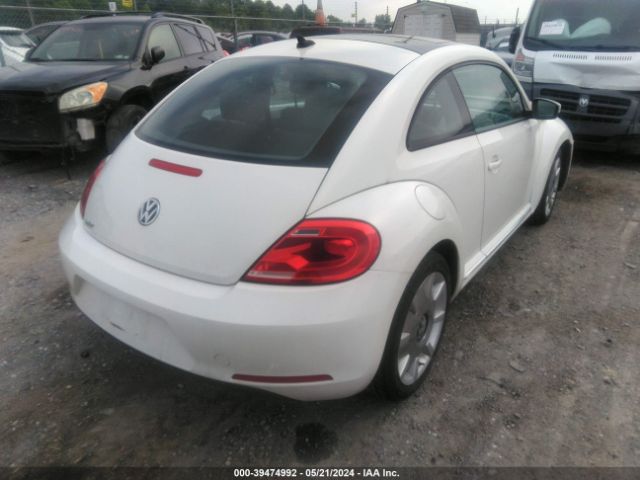 Photo 3 VIN: 3VWJP7AT3DM615952 - VOLKSWAGEN BEETLE 