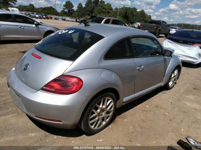 Photo 3 VIN: 3VWJP7AT6CM605611 - VOLKSWAGEN BEETLE 