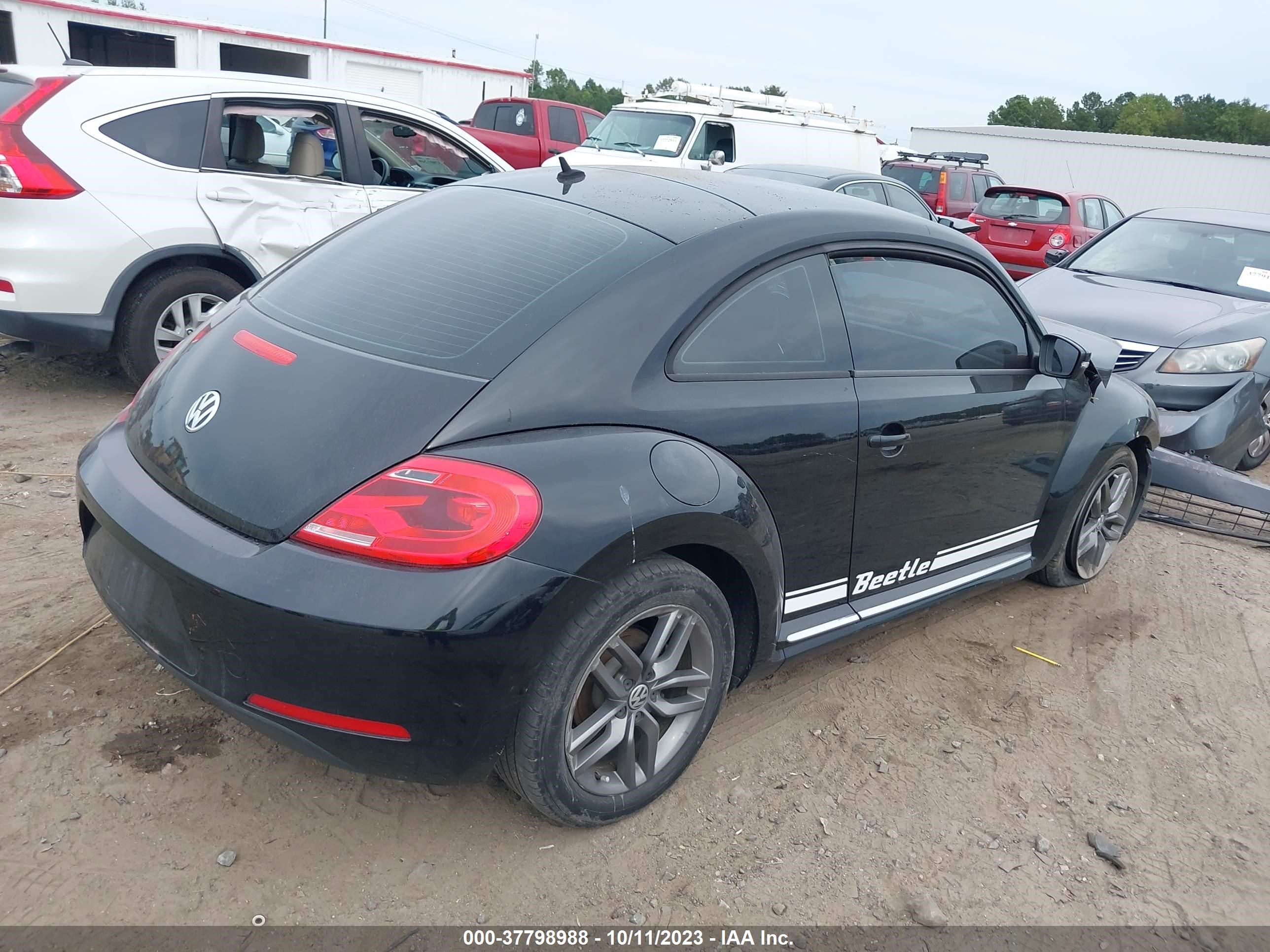 Photo 3 VIN: 3VWJP7AT7CM654591 - VOLKSWAGEN BEETLE 