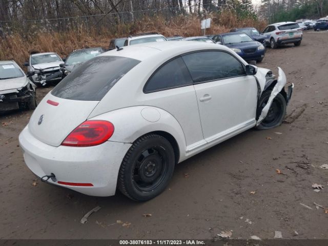 Photo 3 VIN: 3VWJP7AT9DM610545 - VOLKSWAGEN BEETLE 