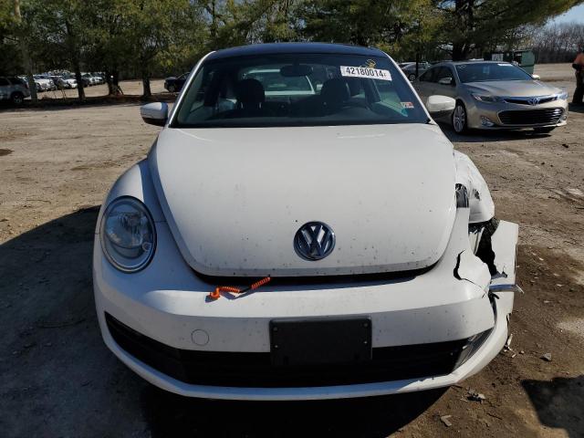 Photo 4 VIN: 3VWJP7AT9DM665660 - VOLKSWAGEN BEETLE 