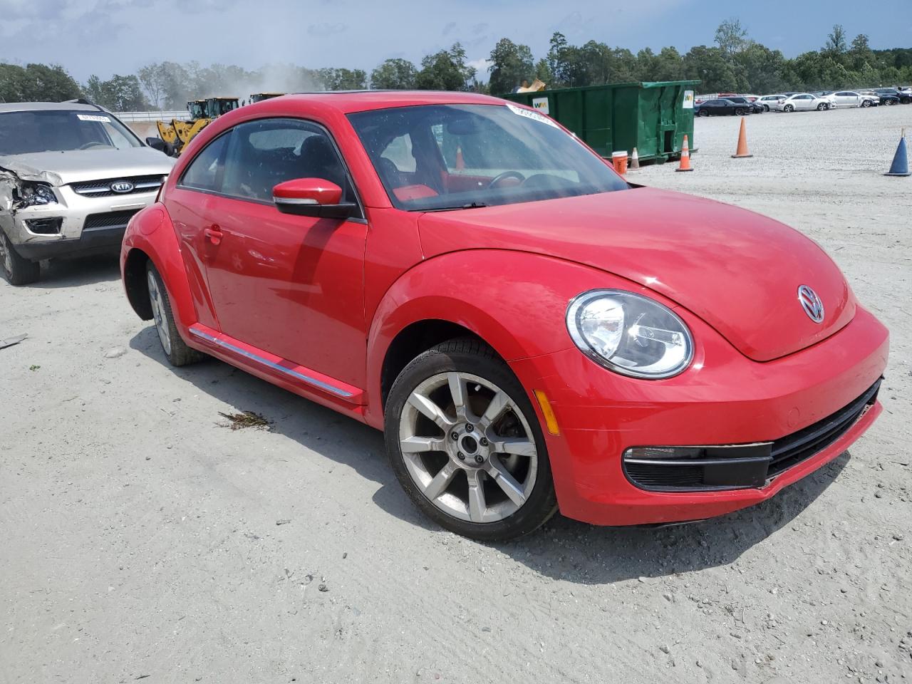 Photo 3 VIN: 3VWJP7ATXCM625022 - VOLKSWAGEN BEETLE 