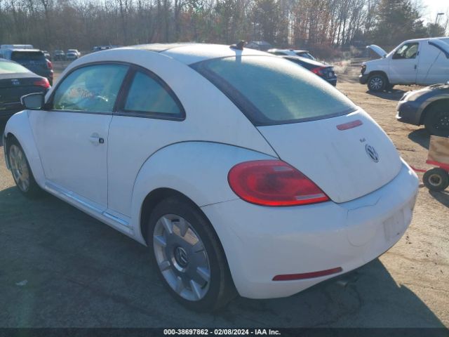 Photo 2 VIN: 3VWJP7ATXDM631226 - VOLKSWAGEN BEETLE 