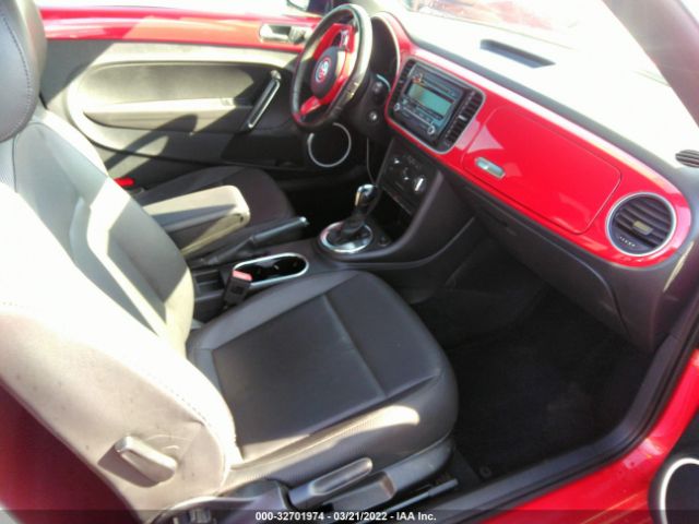 Photo 4 VIN: 3VWJP7ATXDM692821 - VOLKSWAGEN BEETLE COUPE 